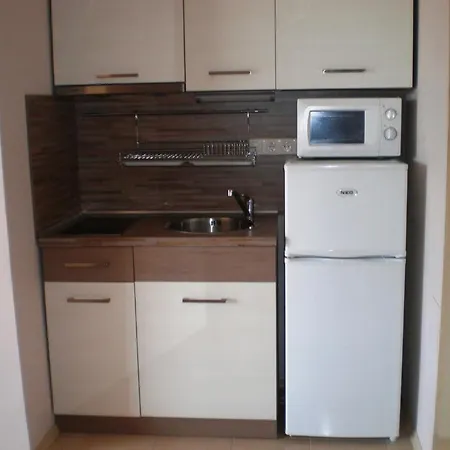 Bay Aparthotel 3*