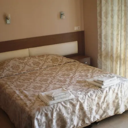 Aparthotel Bay 3*