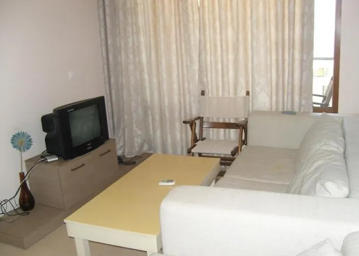 Апарт-отель Bay 3*