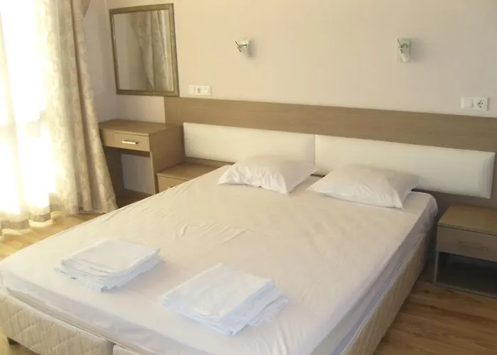 Апарт-отель Bay 3*